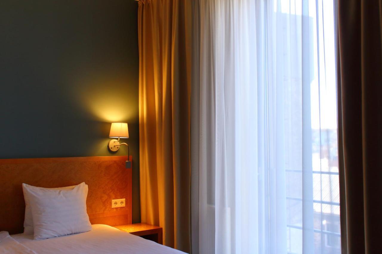 Hotel Kolumbs Liepaja Exterior photo
