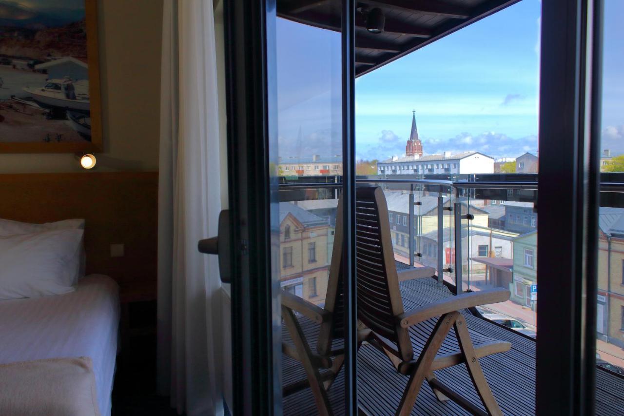 Hotel Kolumbs Liepaja Exterior photo
