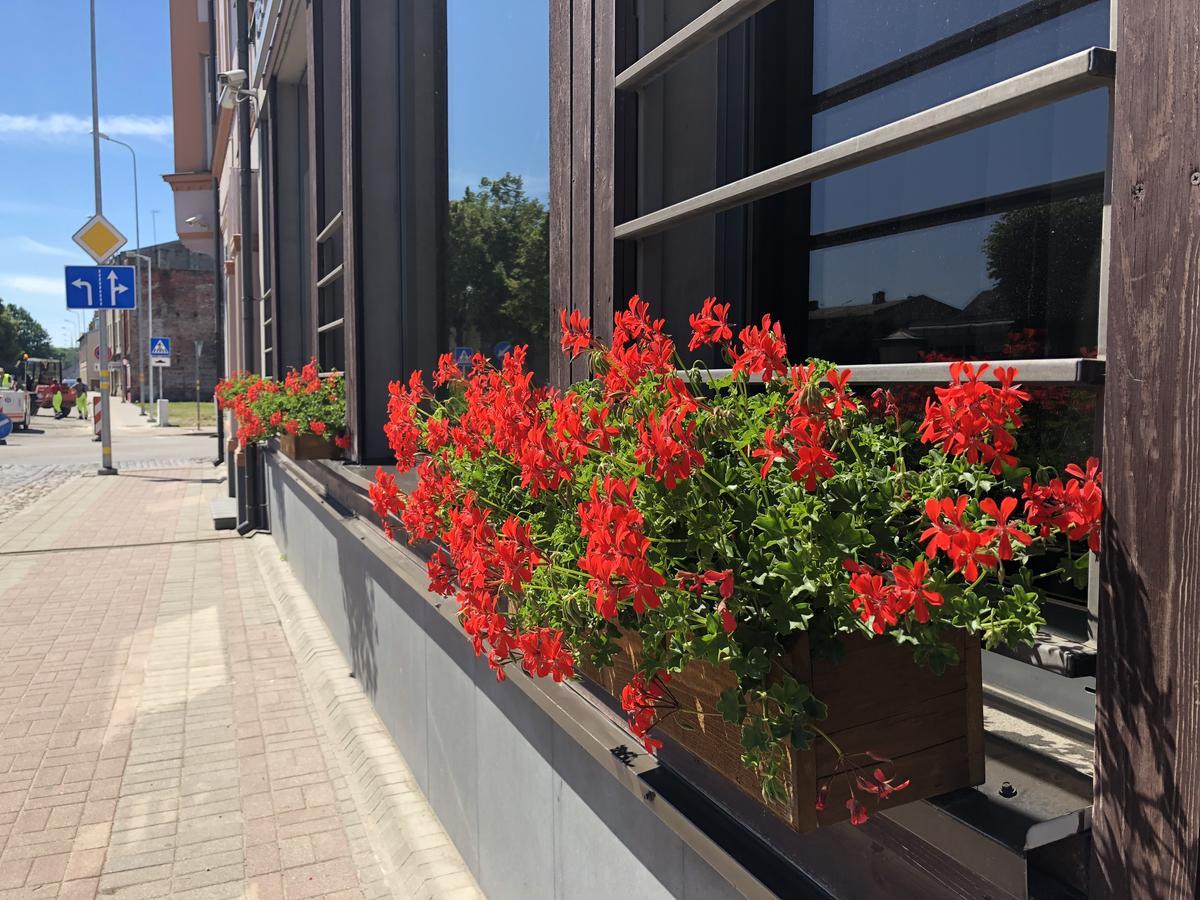Hotel Kolumbs Liepaja Exterior photo